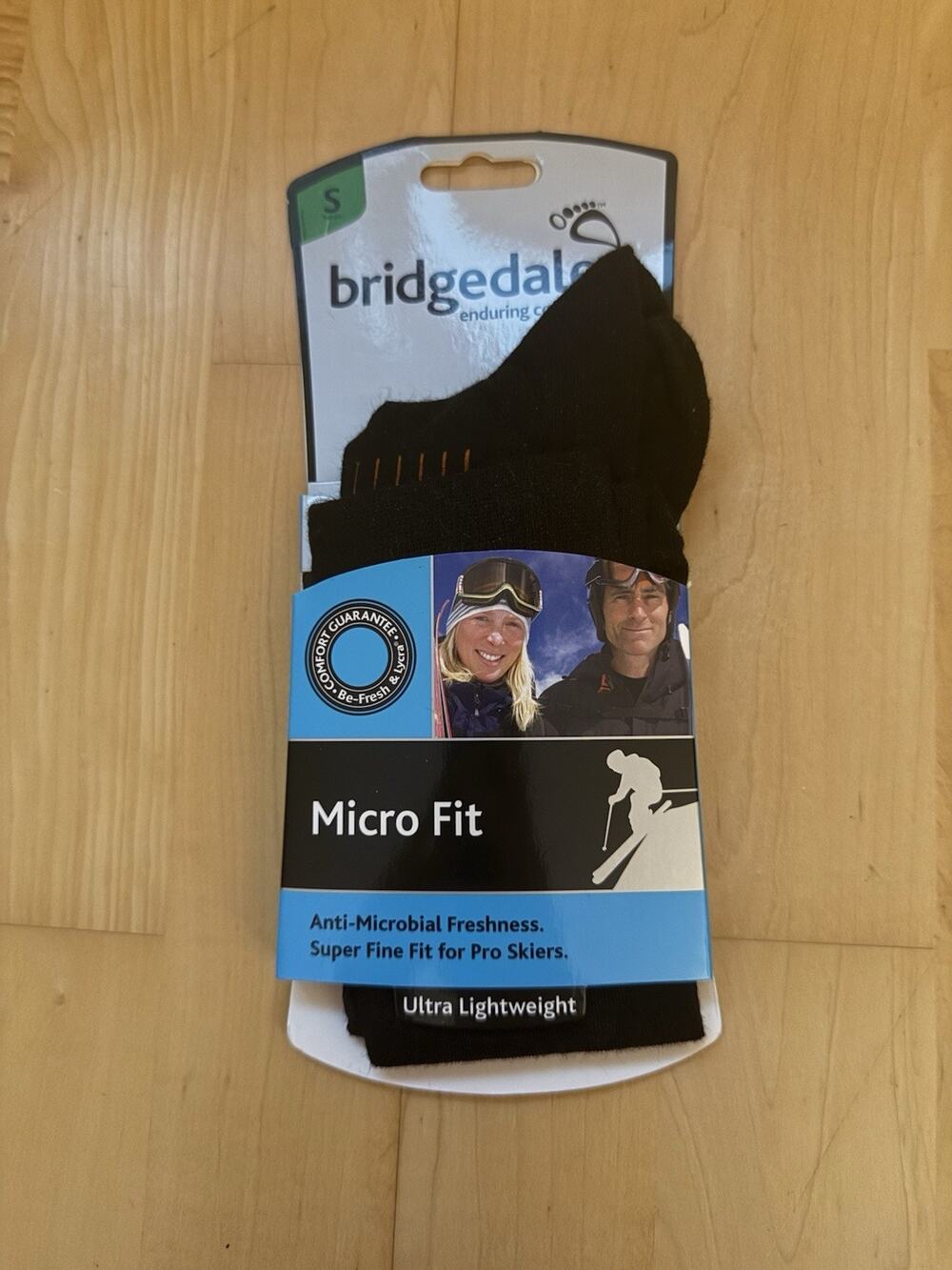 NWT Bridgedale Micro fit Antibacterial Ski socks Black Small